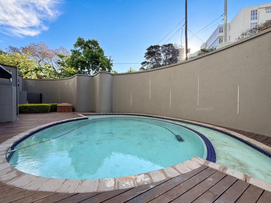 2 Bedroom Property for Sale in Melrose Gauteng