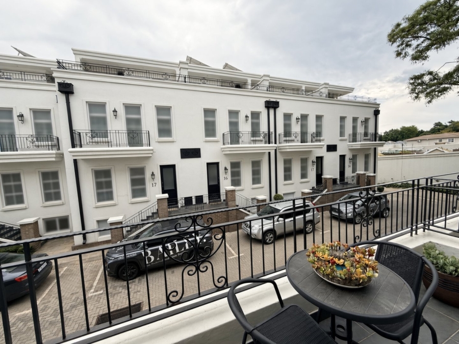 3 Bedroom Property for Sale in Bryanston Gauteng