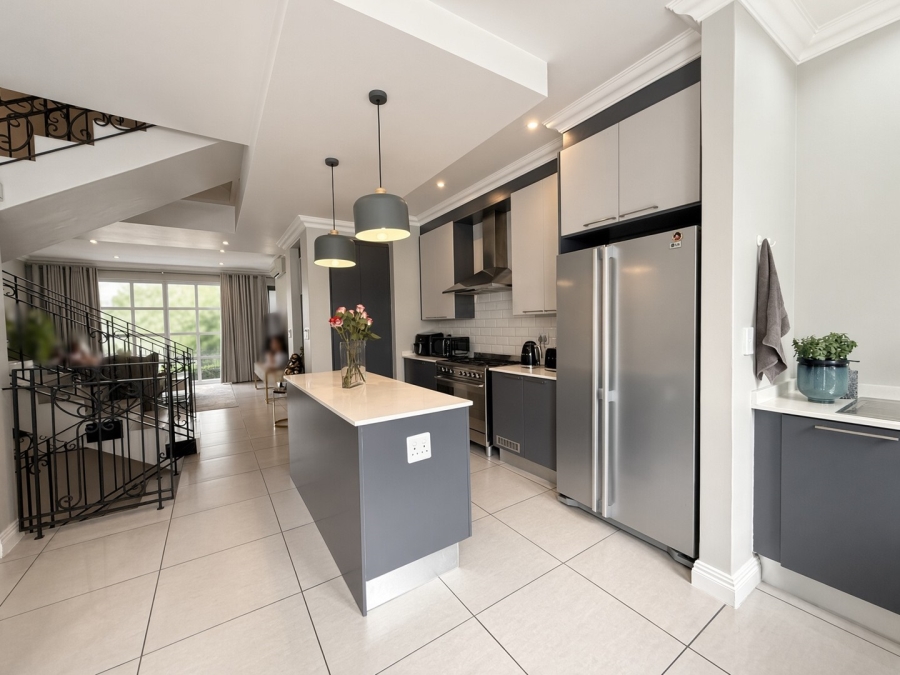 3 Bedroom Property for Sale in Bryanston Gauteng