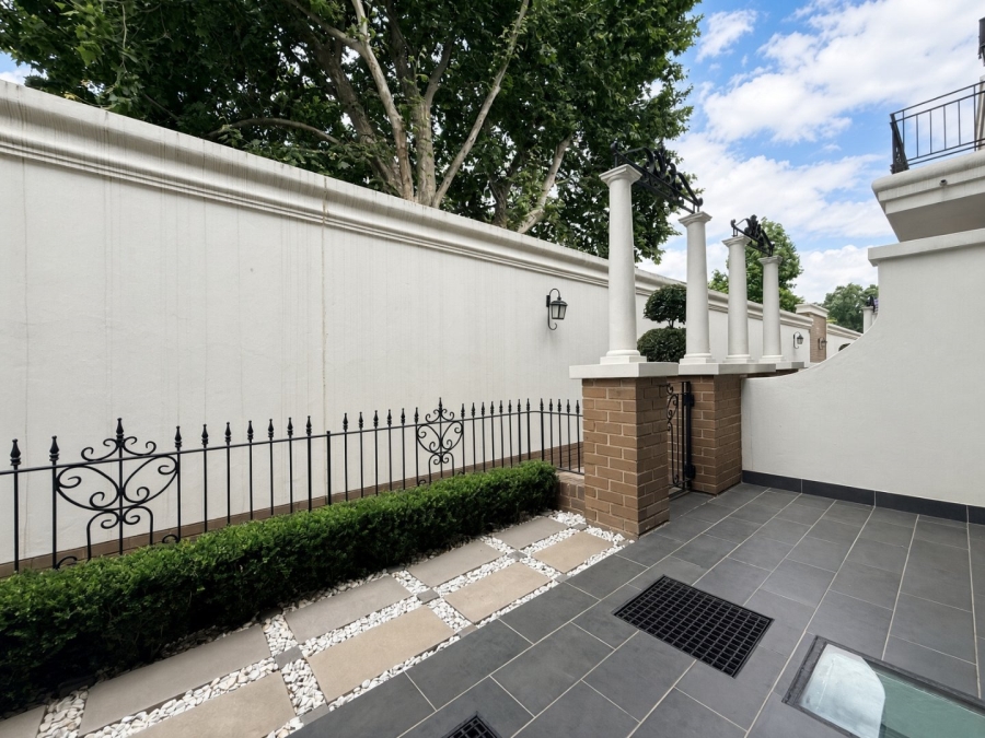 3 Bedroom Property for Sale in Bryanston Gauteng
