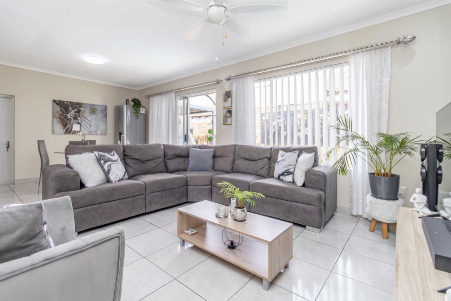 3 Bedroom Property for Sale in Wilgeheuwel Gauteng