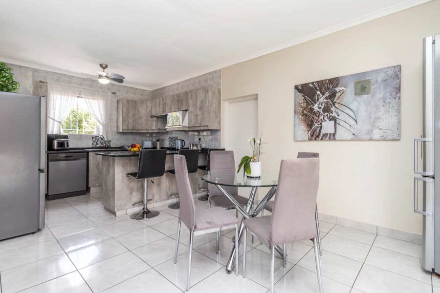 3 Bedroom Property for Sale in Wilgeheuwel Gauteng
