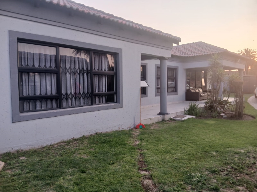 To Let 3 Bedroom Property for Rent in Modder East Gauteng