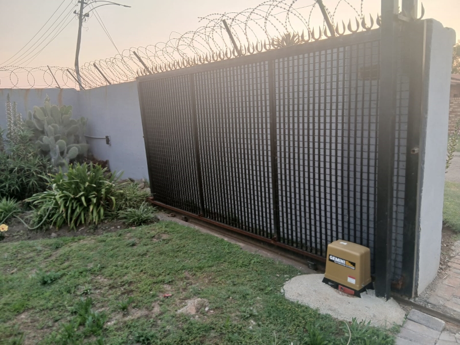 To Let 3 Bedroom Property for Rent in Modder East Gauteng