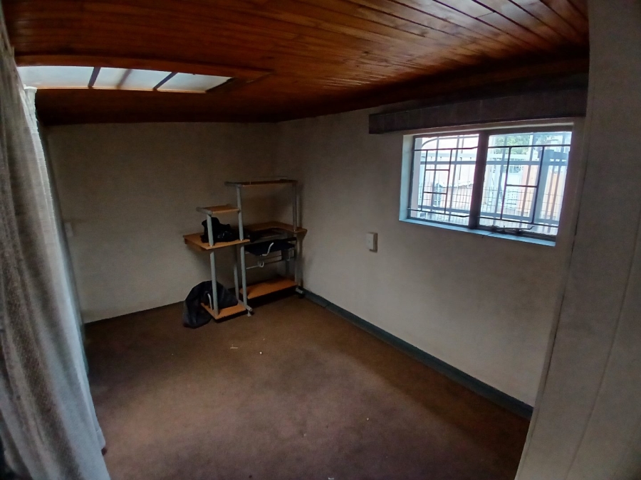 To Let 2 Bedroom Property for Rent in Capital Park Gauteng
