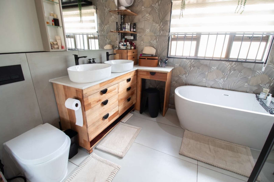 3 Bedroom Property for Sale in Elspark Gauteng