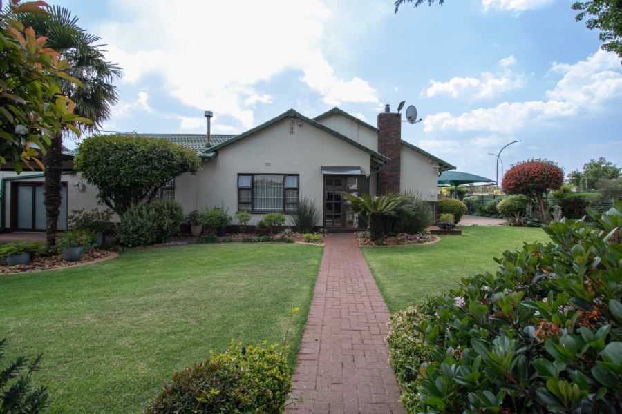 3 Bedroom Property for Sale in Elspark Gauteng