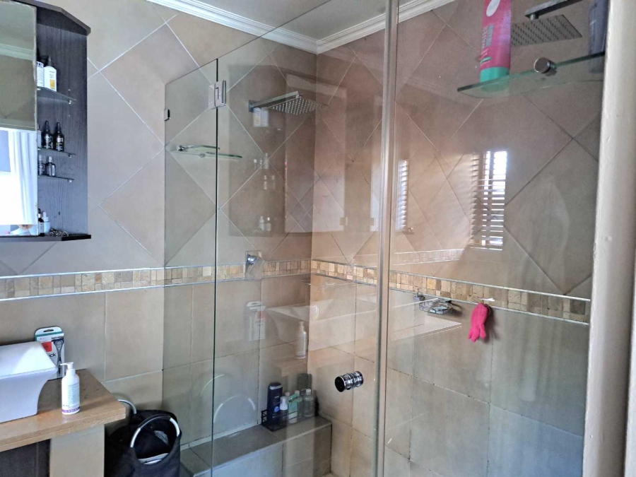 3 Bedroom Property for Sale in Illiondale Gauteng