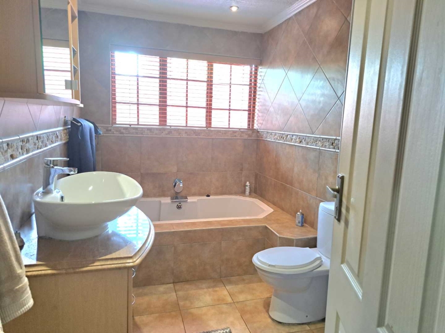 3 Bedroom Property for Sale in Illiondale Gauteng