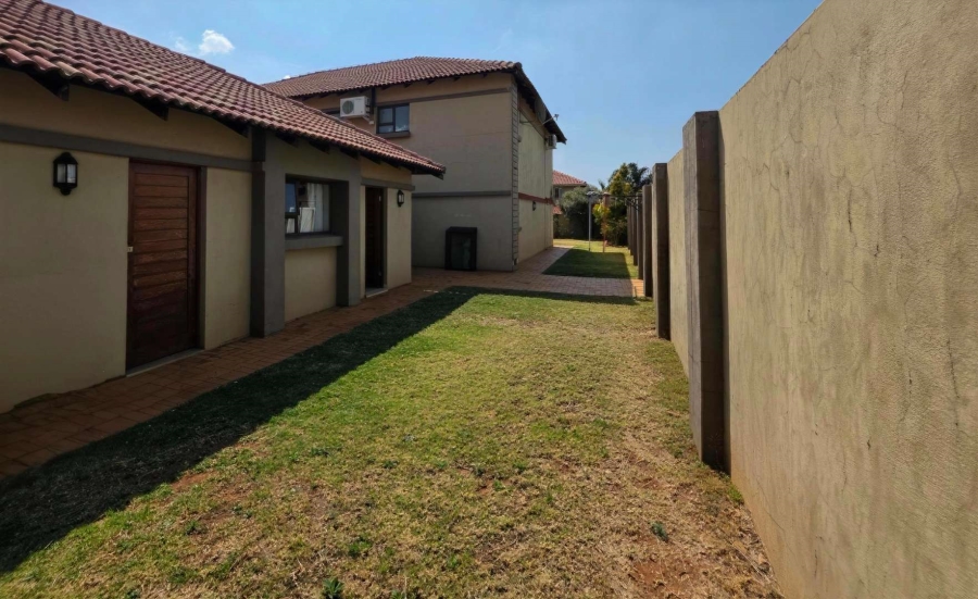 To Let 4 Bedroom Property for Rent in The Wilds Gauteng