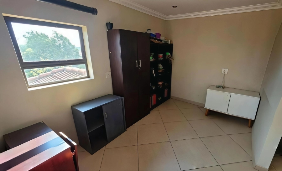 To Let 4 Bedroom Property for Rent in The Wilds Gauteng