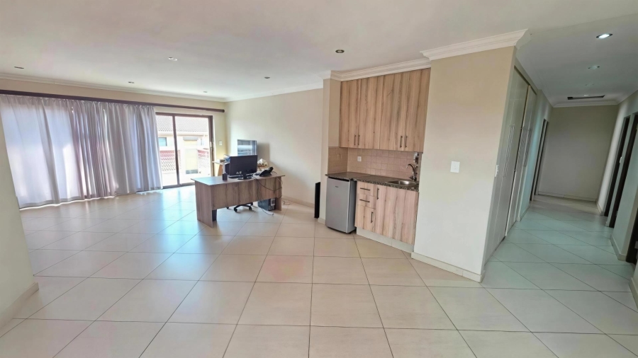 To Let 4 Bedroom Property for Rent in The Wilds Gauteng