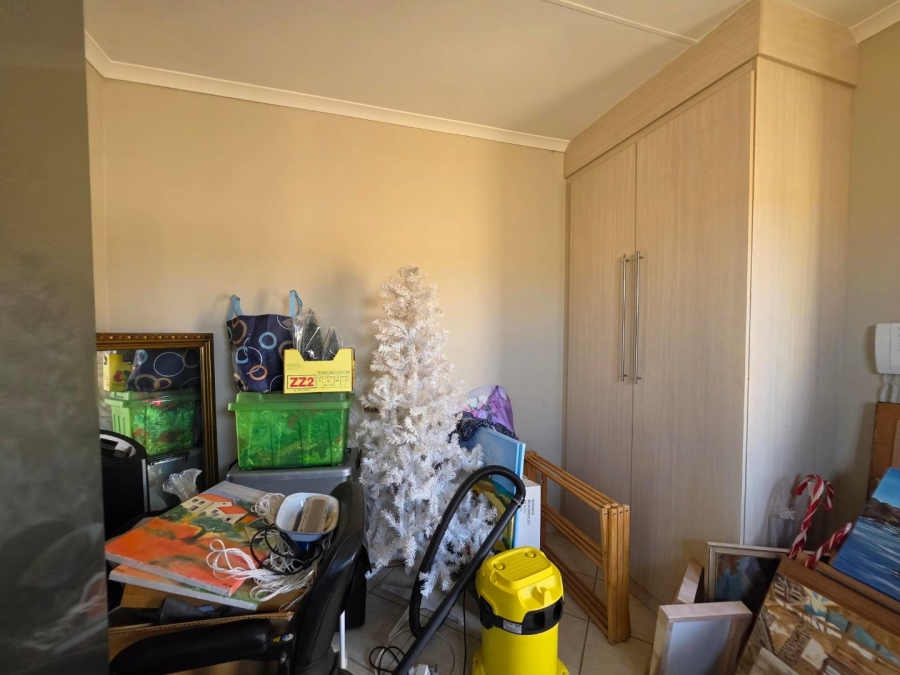 To Let 4 Bedroom Property for Rent in The Wilds Gauteng