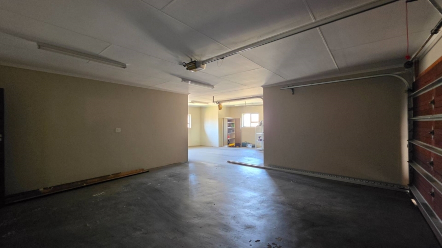 To Let 4 Bedroom Property for Rent in The Wilds Gauteng