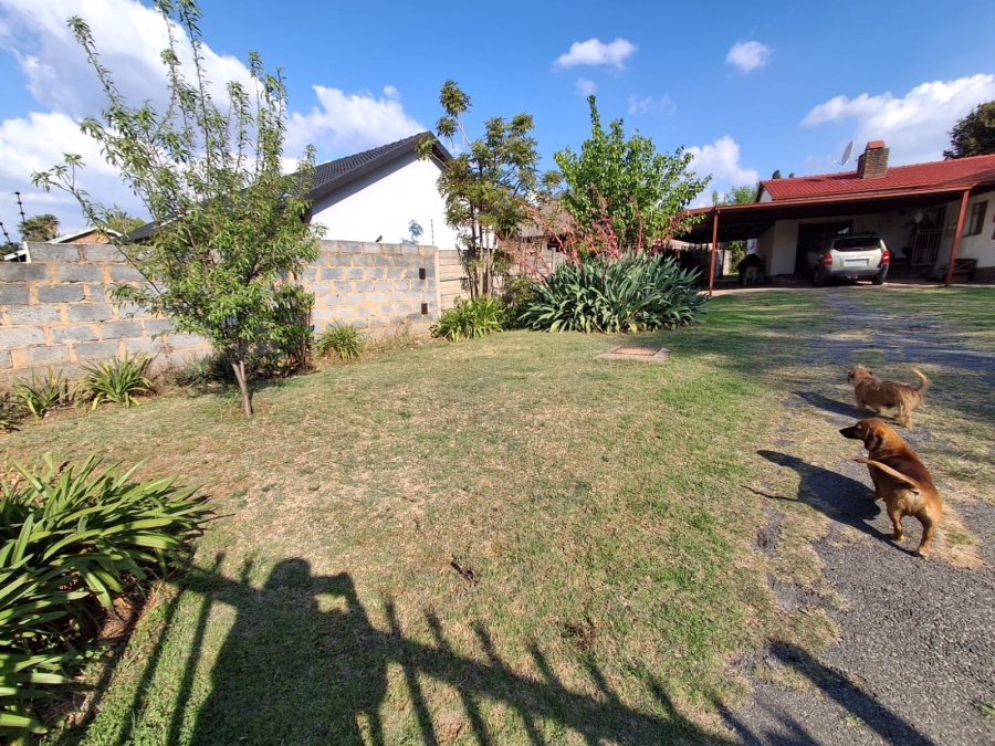 3 Bedroom Property for Sale in Birchleigh North Gauteng