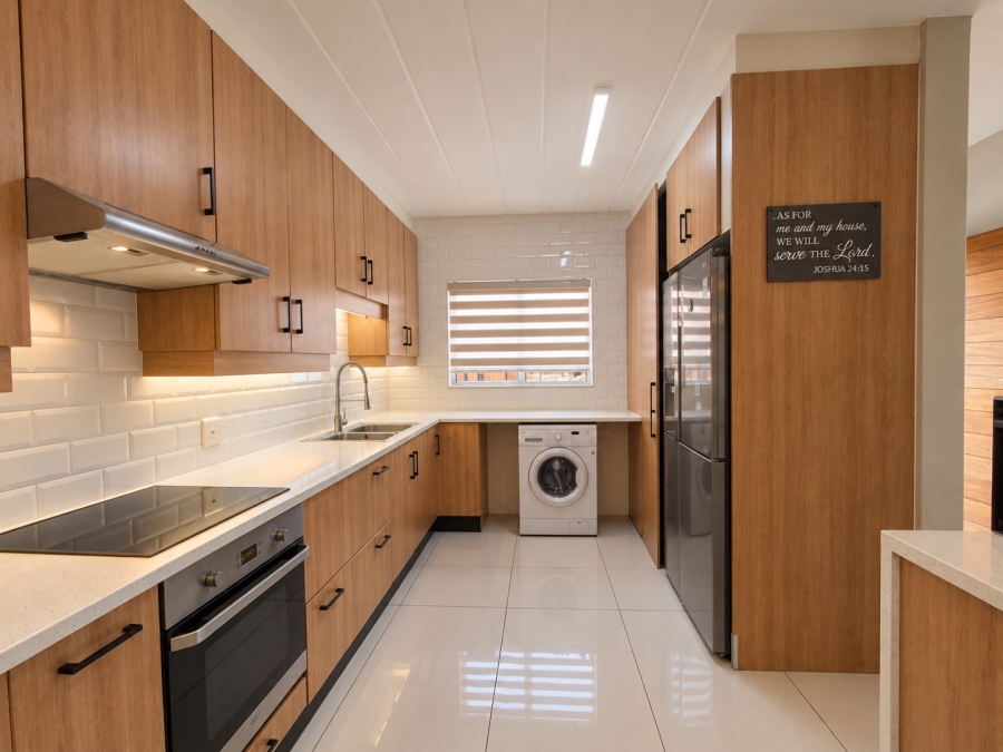 3 Bedroom Property for Sale in Wilro Park Gauteng