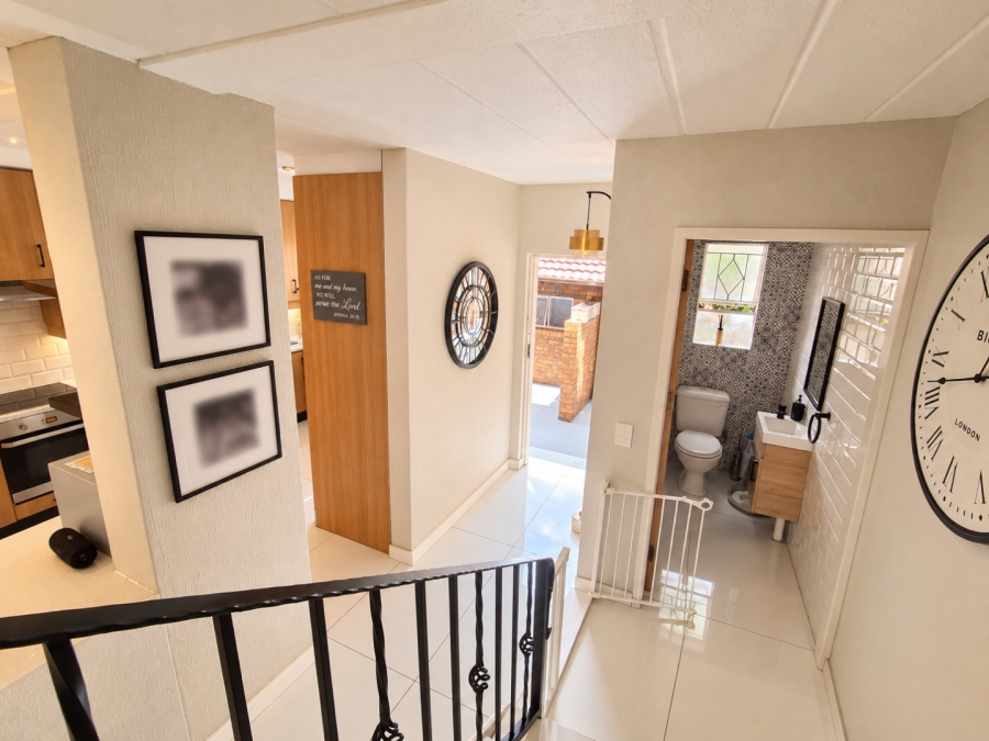 3 Bedroom Property for Sale in Wilro Park Gauteng
