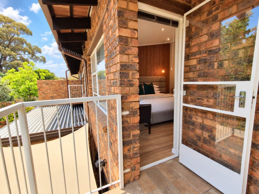 3 Bedroom Property for Sale in Wilro Park Gauteng