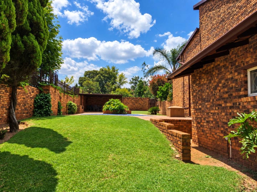 3 Bedroom Property for Sale in Wilro Park Gauteng