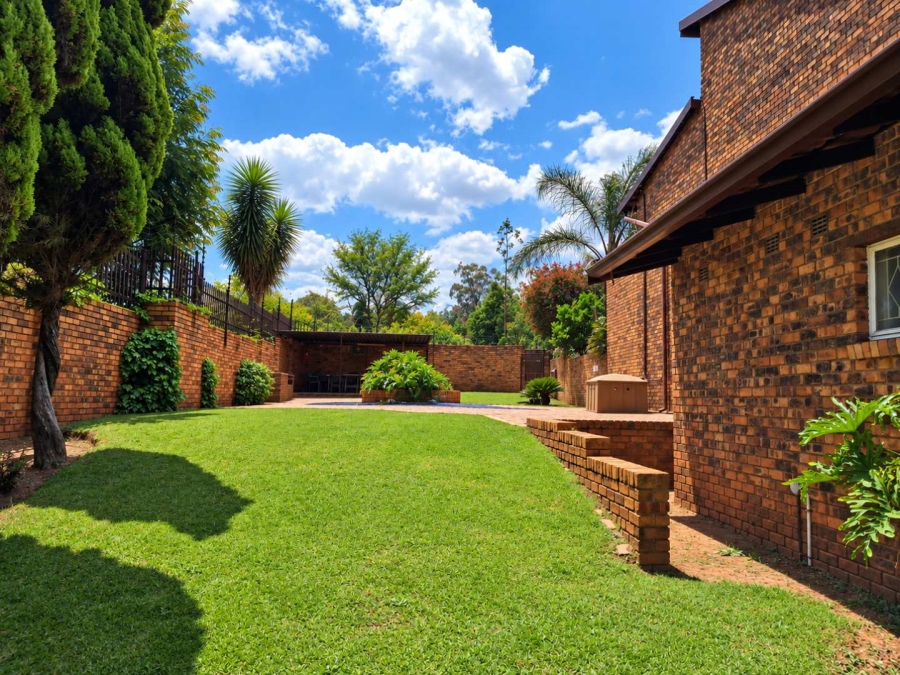 3 Bedroom Property for Sale in Wilro Park Gauteng