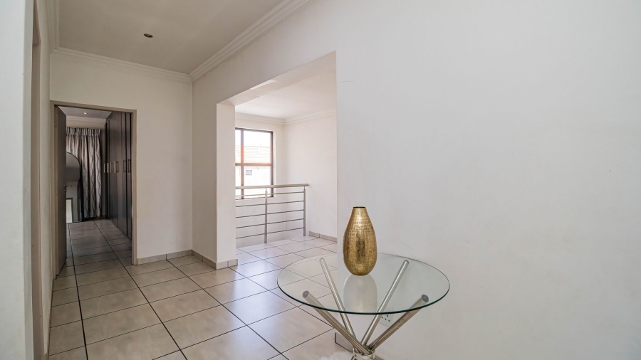4 Bedroom Property for Sale in The Stewards Gauteng
