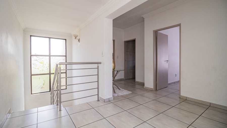 4 Bedroom Property for Sale in The Stewards Gauteng
