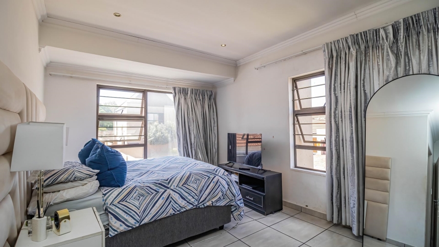 4 Bedroom Property for Sale in The Stewards Gauteng