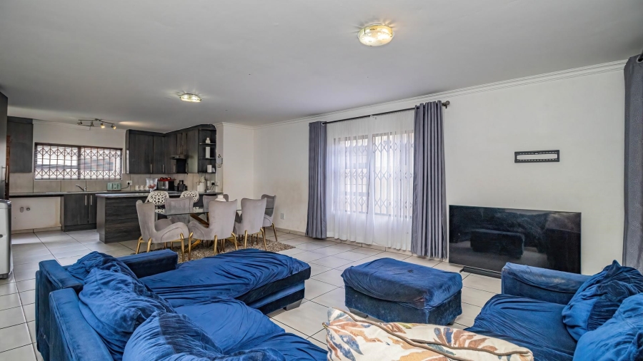 4 Bedroom Property for Sale in The Stewards Gauteng