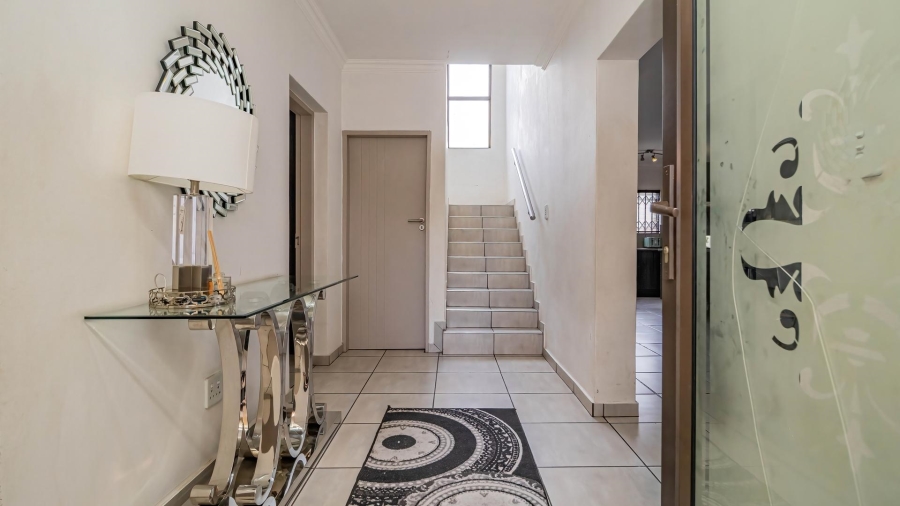 4 Bedroom Property for Sale in The Stewards Gauteng