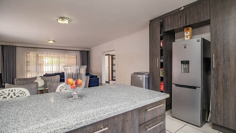 4 Bedroom Property for Sale in The Stewards Gauteng