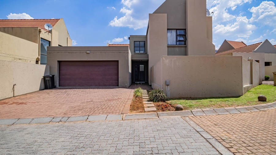 4 Bedroom Property for Sale in The Stewards Gauteng