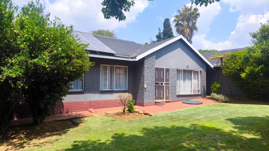 4 Bedroom Property for Sale in Randhart Gauteng