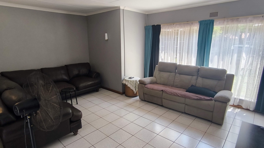 4 Bedroom Property for Sale in Randhart Gauteng