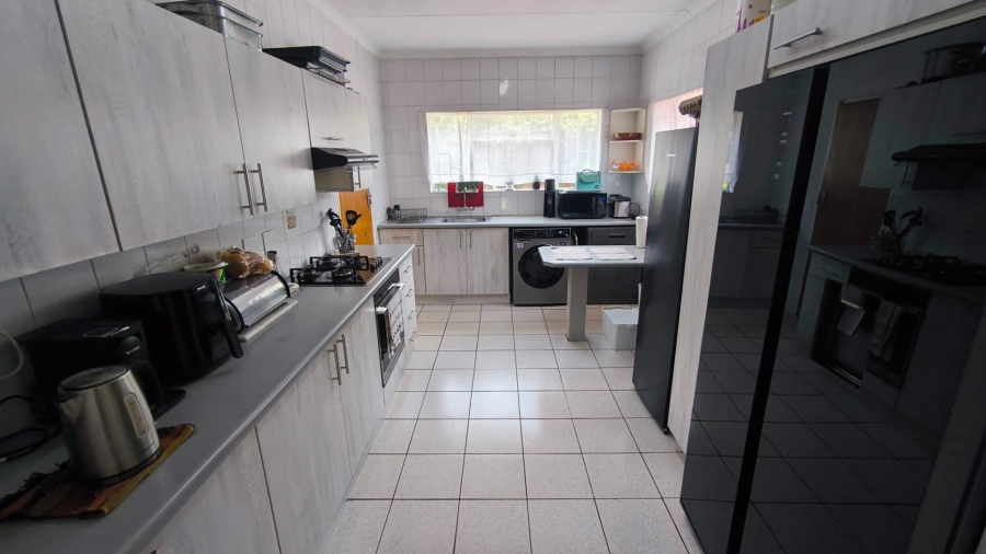 4 Bedroom Property for Sale in Randhart Gauteng