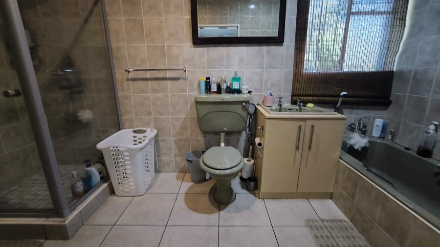 4 Bedroom Property for Sale in Randhart Gauteng