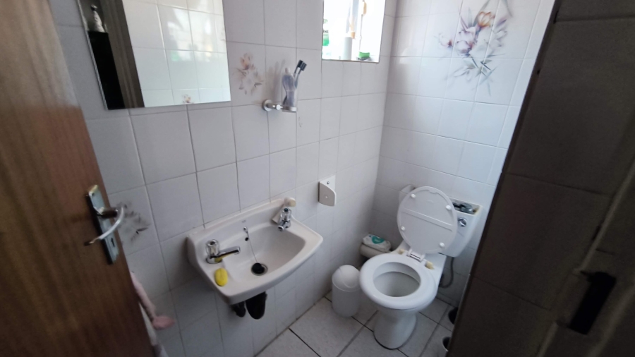 4 Bedroom Property for Sale in Randhart Gauteng