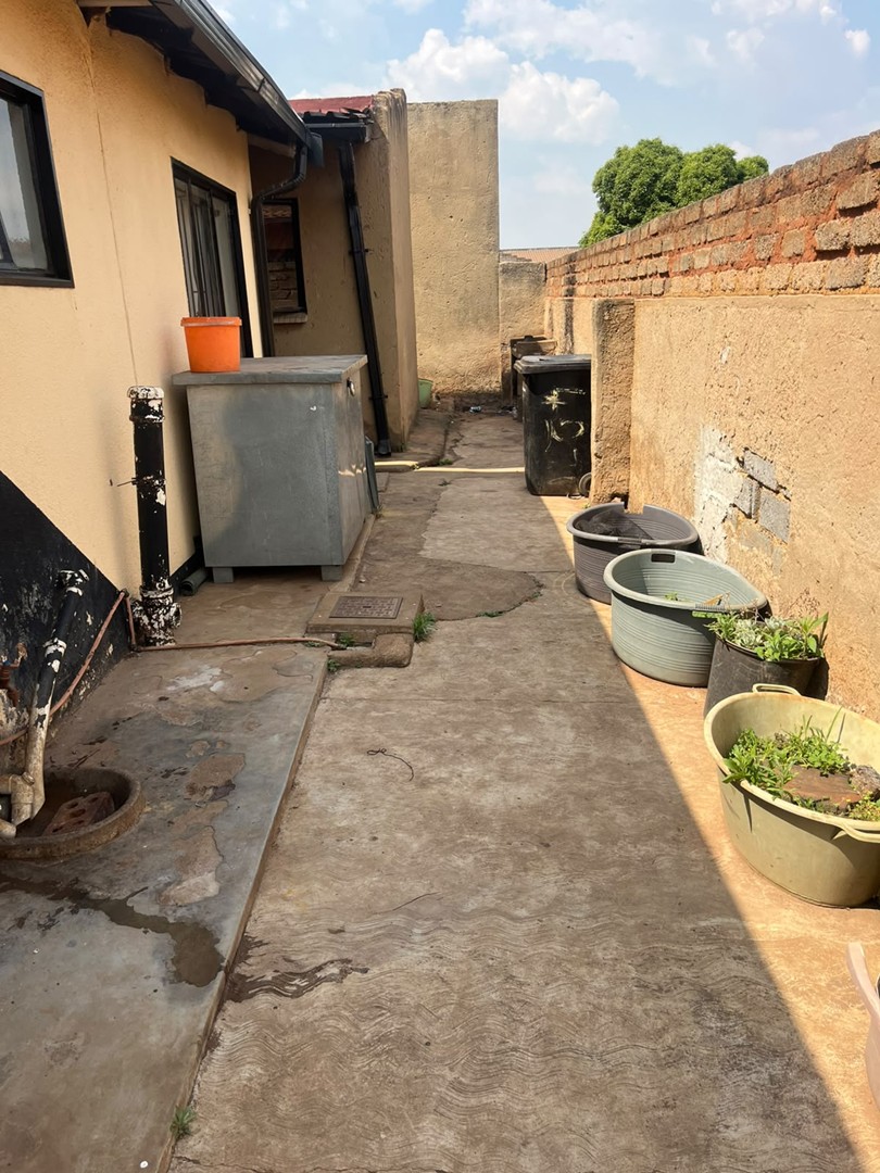 2 Bedroom Property for Sale in Roodekop Gauteng