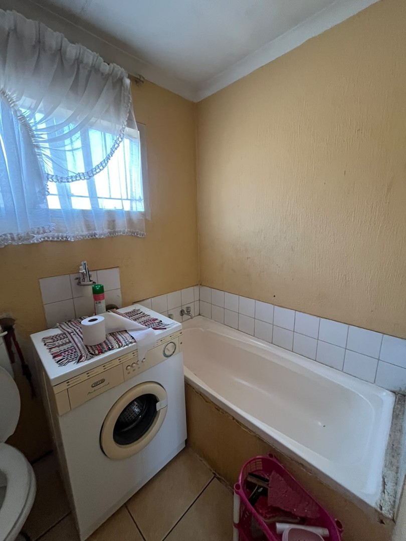 2 Bedroom Property for Sale in Roodekop Gauteng