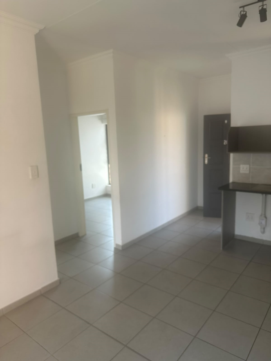 To Let 2 Bedroom Property for Rent in Theresa Park Gauteng
