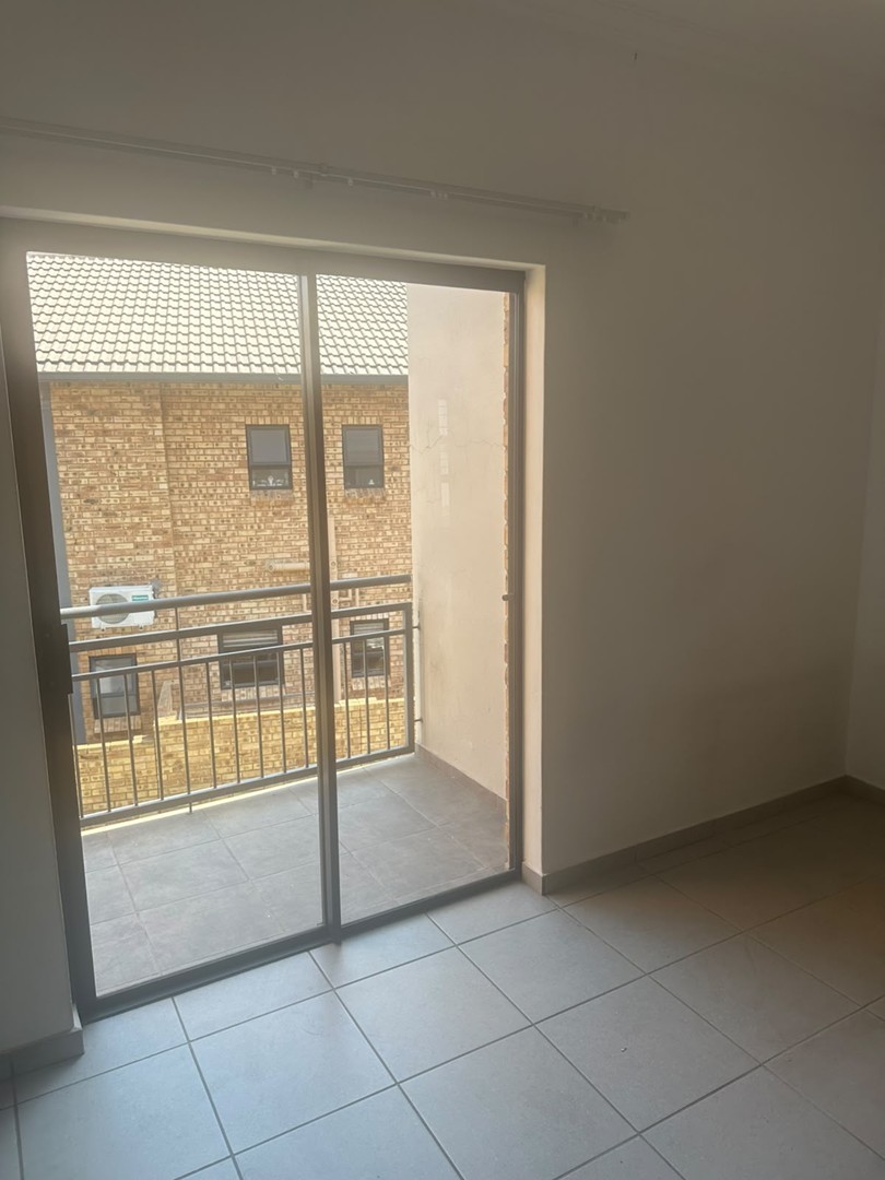 To Let 2 Bedroom Property for Rent in Theresa Park Gauteng