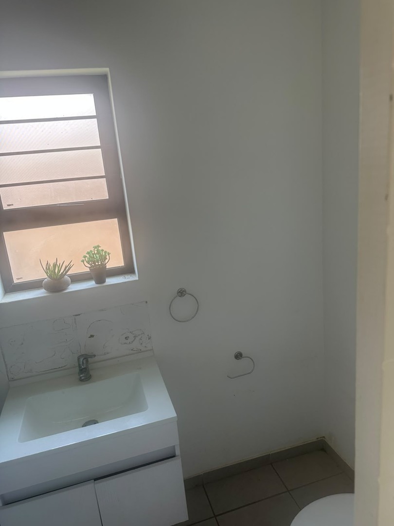 To Let 2 Bedroom Property for Rent in Theresa Park Gauteng