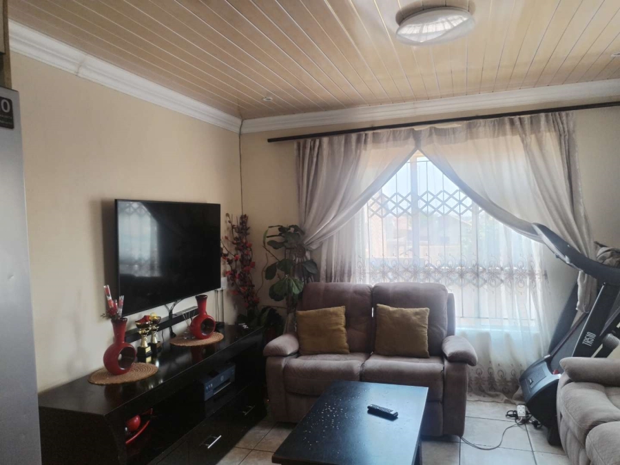 3 Bedroom Property for Sale in Mahube Valley Gauteng