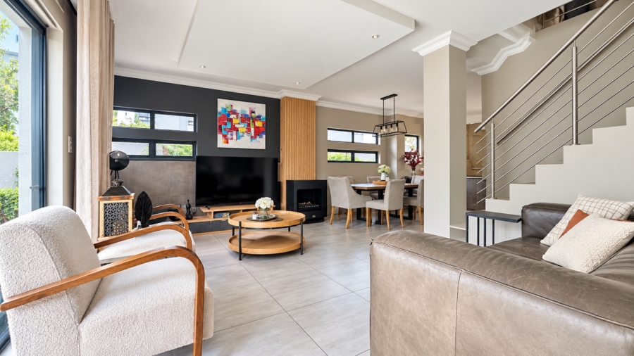 3 Bedroom Property for Sale in Equestria Gauteng