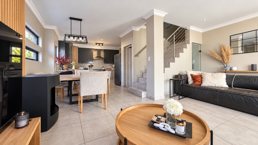 3 Bedroom Property for Sale in Equestria Gauteng