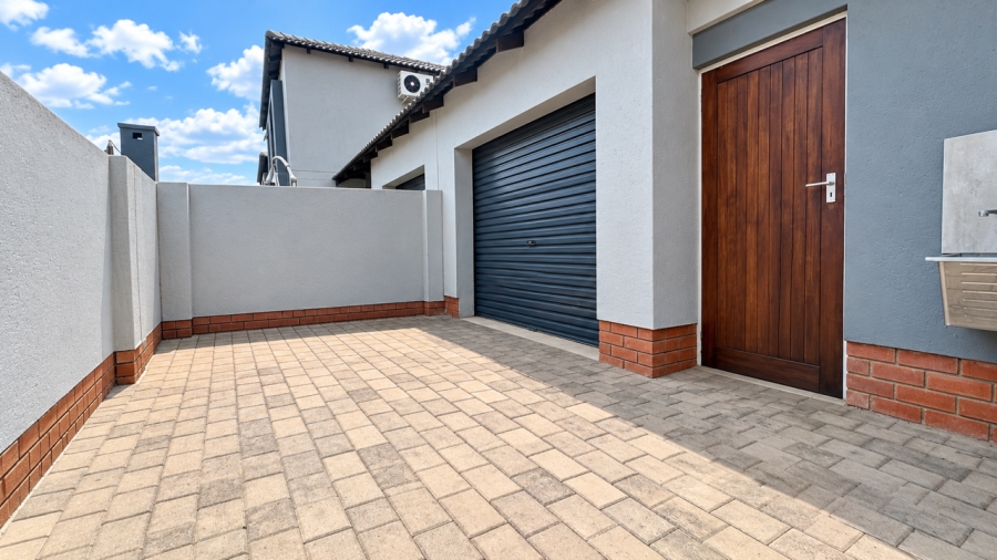 3 Bedroom Property for Sale in Equestria Gauteng