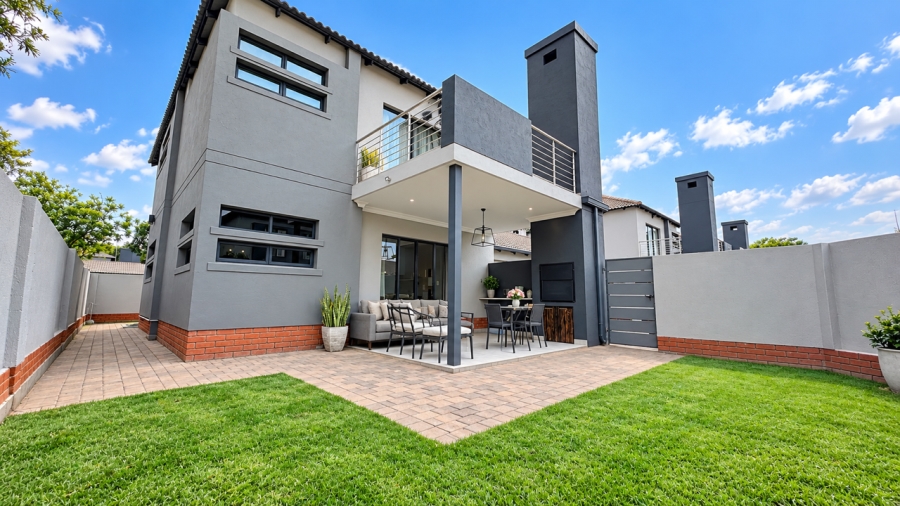 3 Bedroom Property for Sale in Equestria Gauteng