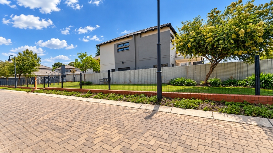 3 Bedroom Property for Sale in Equestria Gauteng