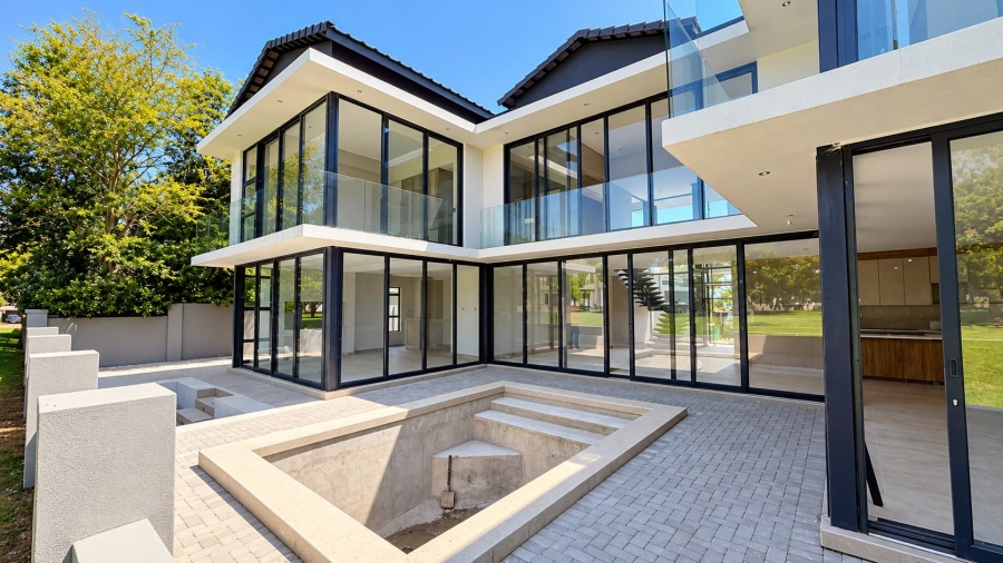 5 Bedroom Property for Sale in Copperleaf Estate Gauteng