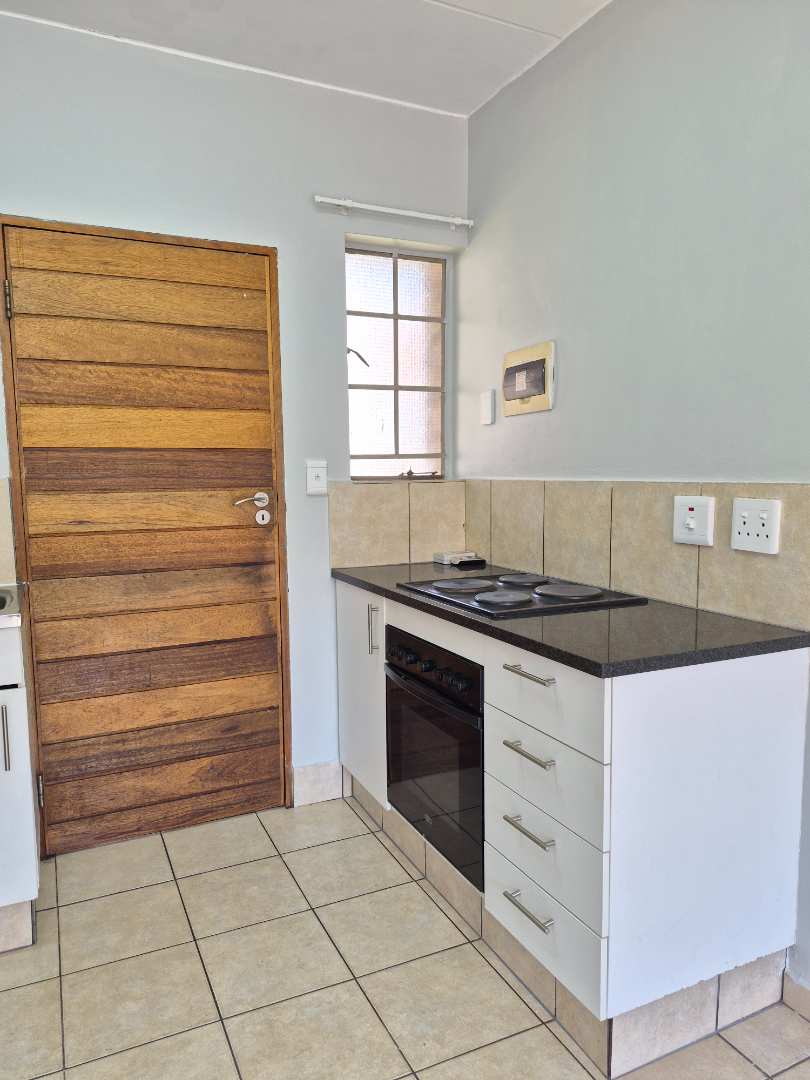 2 Bedroom Property for Sale in Edenvale Gauteng