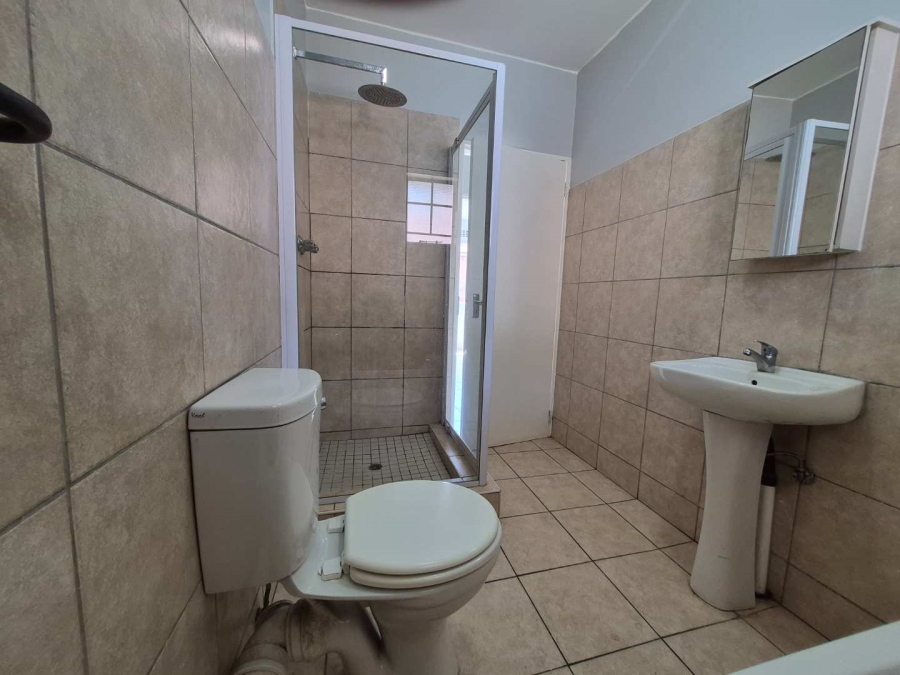 2 Bedroom Property for Sale in Edenvale Gauteng